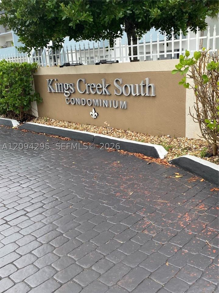 7727 Sw 86th St - Photo 4 of 14