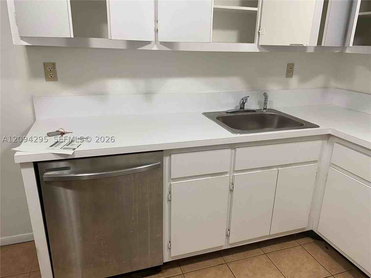 7727 Sw 86th St - Photo 7 of 14