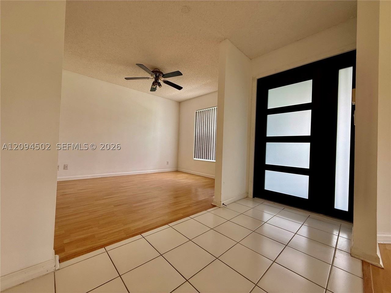 2444 Stonegate Dr - Photo 5 of 19