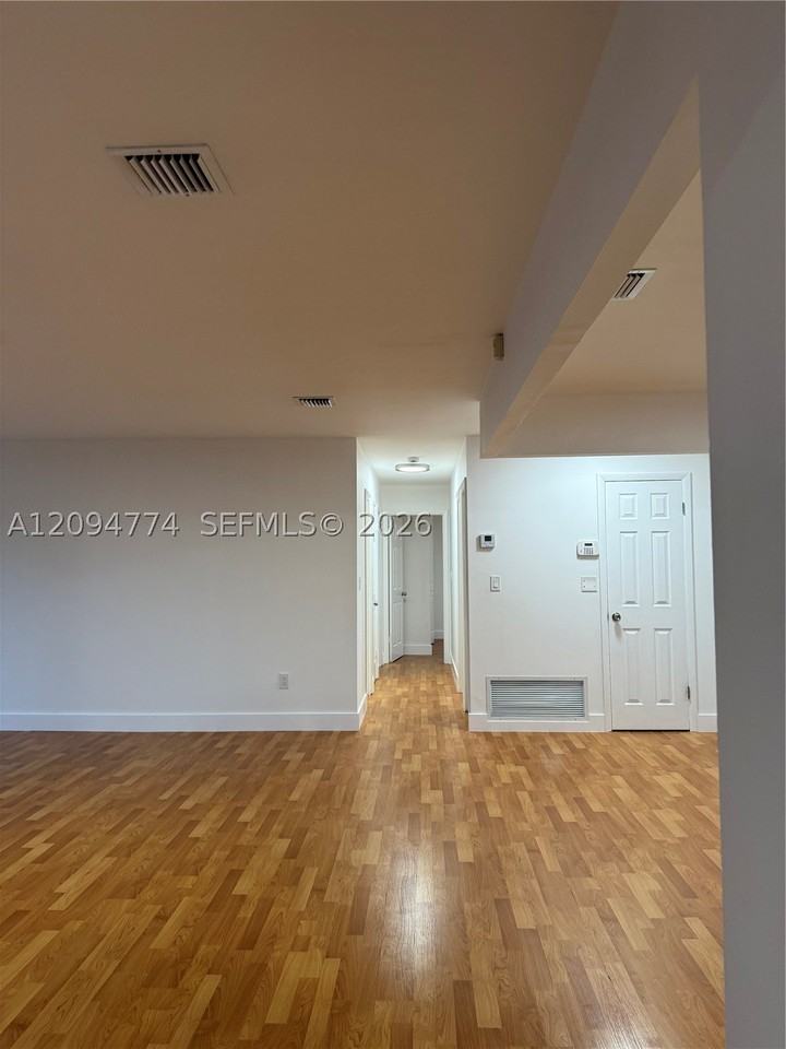 7235 Sw 131st Ave #7235 - Photo 3 of 10