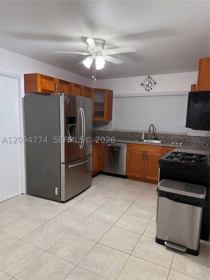 7235 Sw 131st Ave #7235 - Photo 4 of 10
