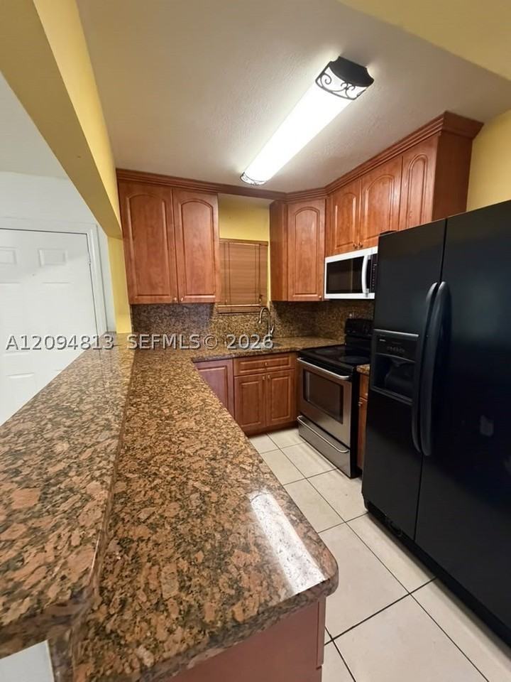 4050 Nw 135th St #16-1 - Photo 2 of 9