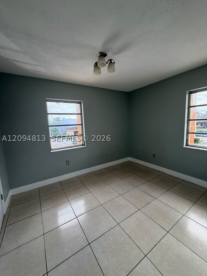 4050 Nw 135th St #16-1 - Photo 3 of 9