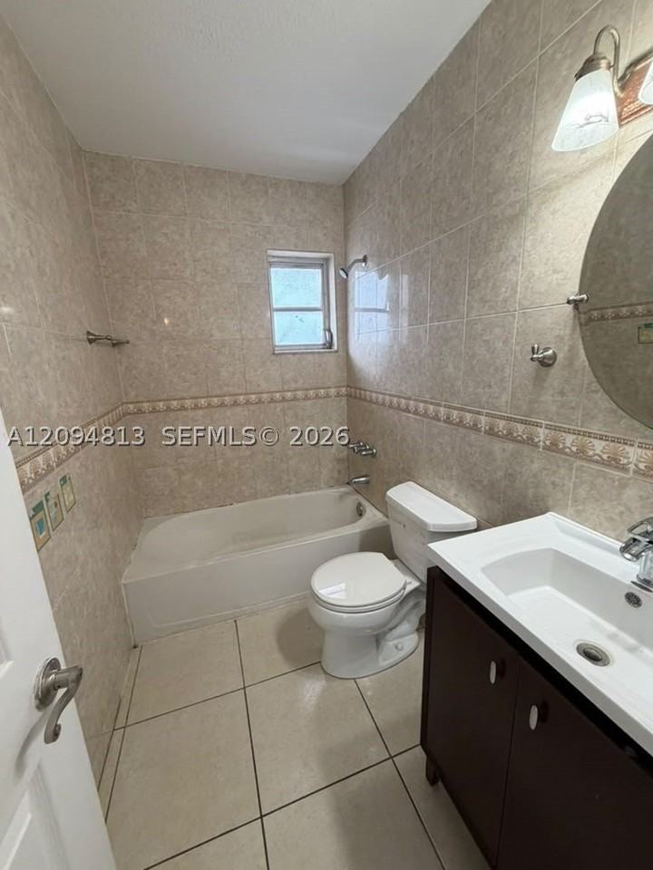 4050 Nw 135th St #16-1 - Photo 4 of 9