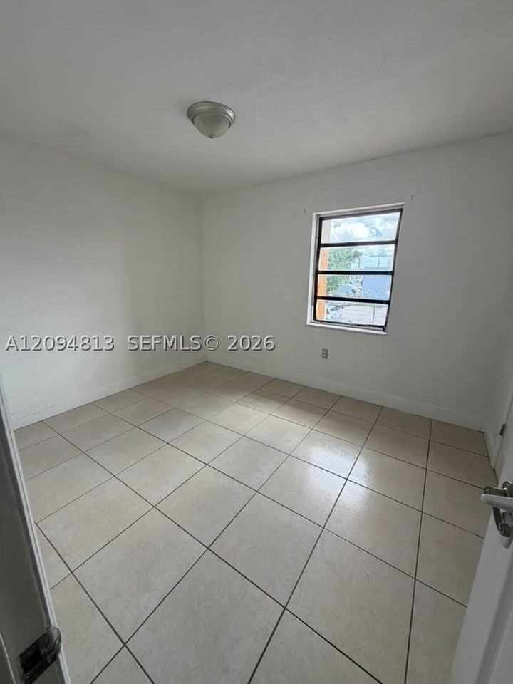 4050 Nw 135th St #16-1 - Photo 5 of 9