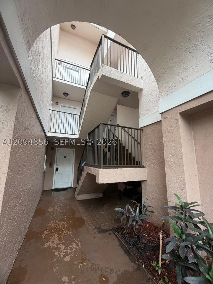 10125 W Sunrise Blvd #303 - Photo 4 of 25