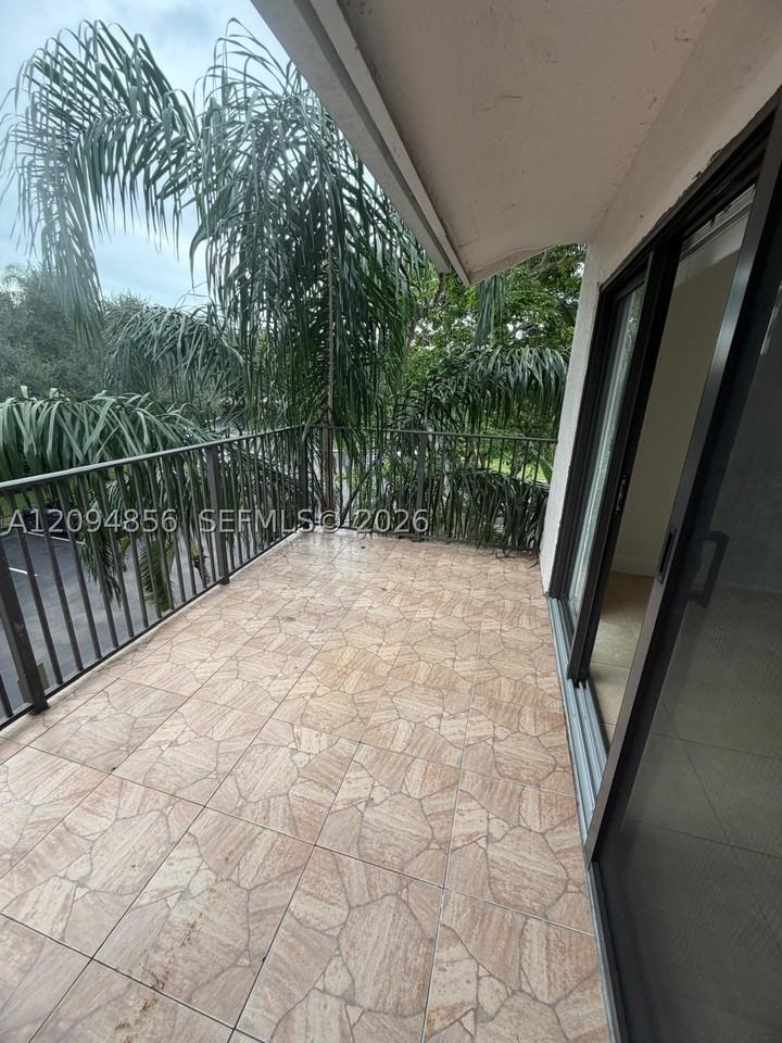 10125 W Sunrise Blvd #303 - Photo 6 of 25
