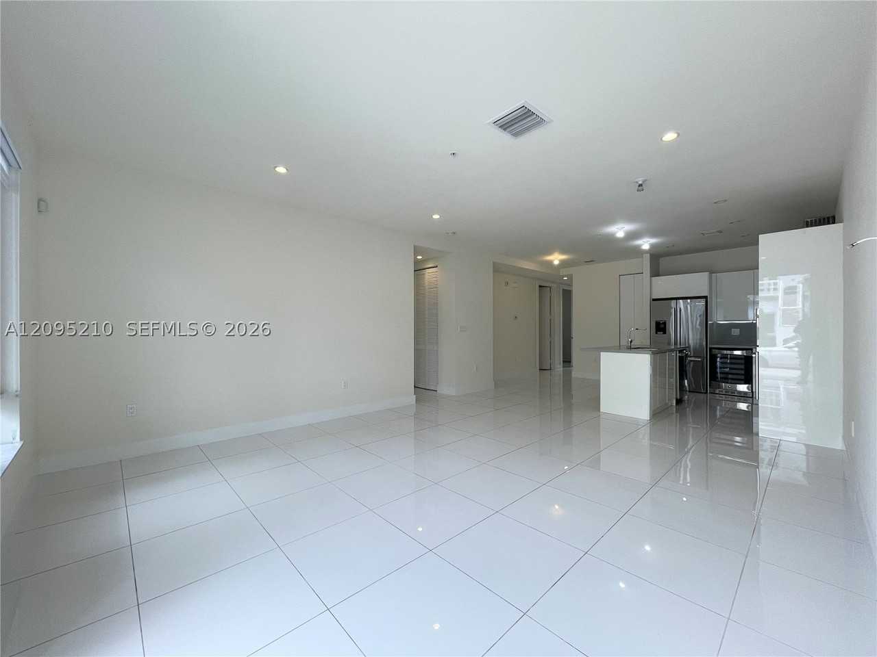 10225 Nw 63rd Ter #103 - Photo 4 of 29