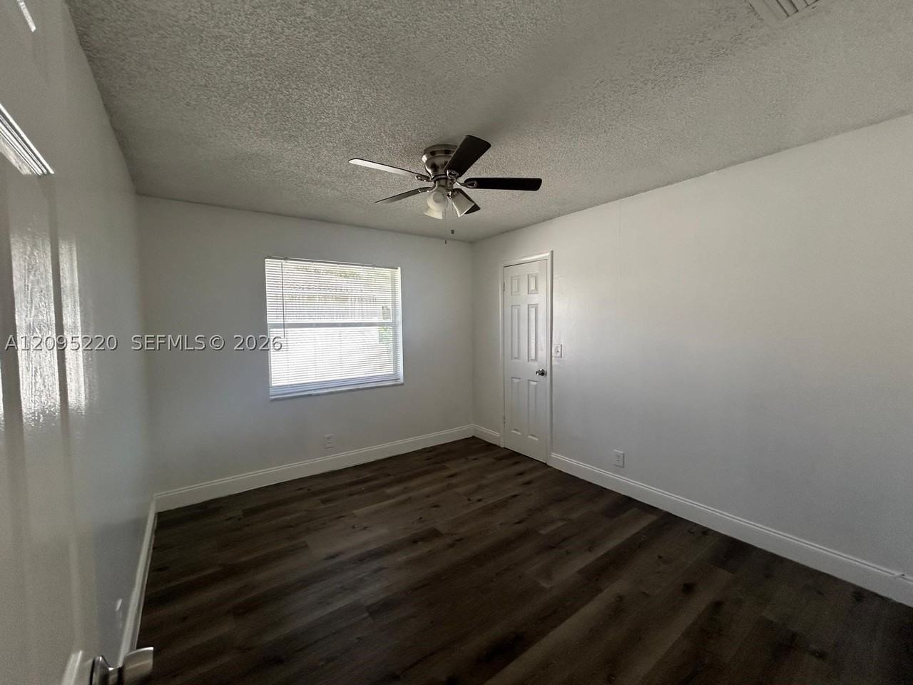 4117 Woodside Dr #2 - Photo 7 of 9