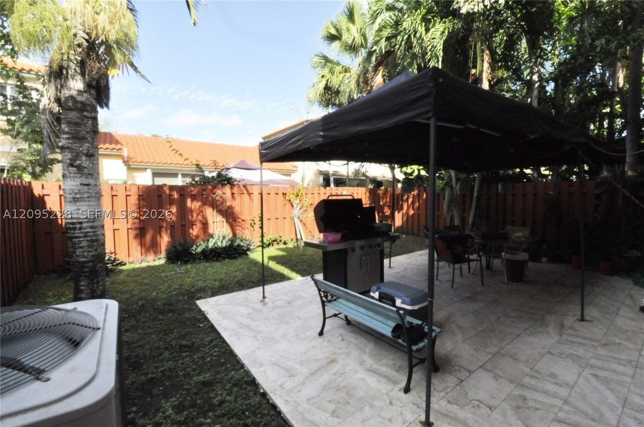 8391 Nw 142nd St #8391 - Photo 4 of 6