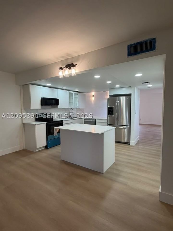 639 N University Dr #17 - Photo 2 of 9