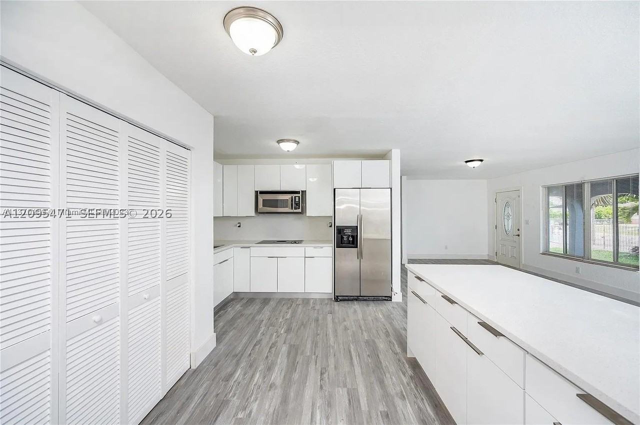 11950 Sw 182nd Ter - Photo 3 of 23