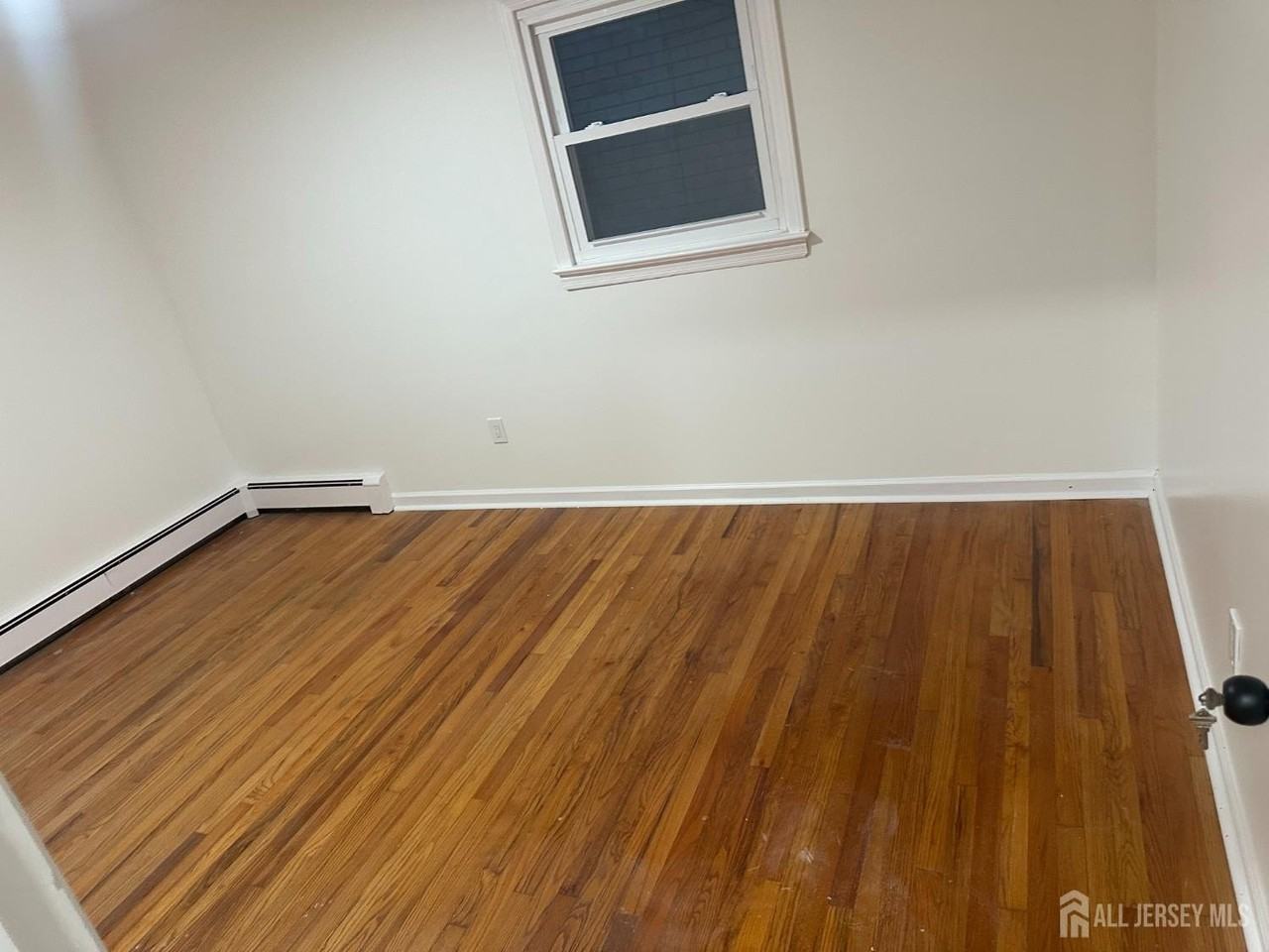 448 Baker Pl - Photo 3 of 6