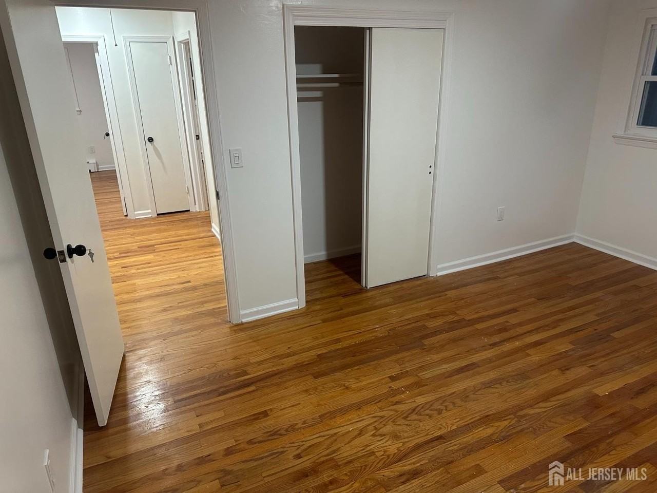 448 Baker Pl - Photo 5 of 6