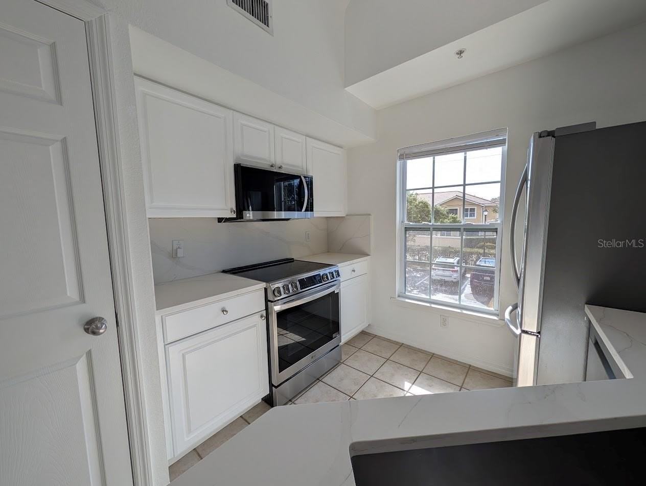 5691 Bidwell Pkwy #201 - Photo 4 of 50