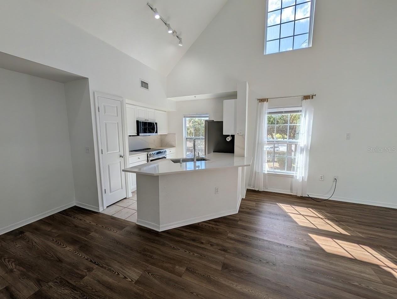 5691 Bidwell Pkwy #201 - Photo 7 of 50