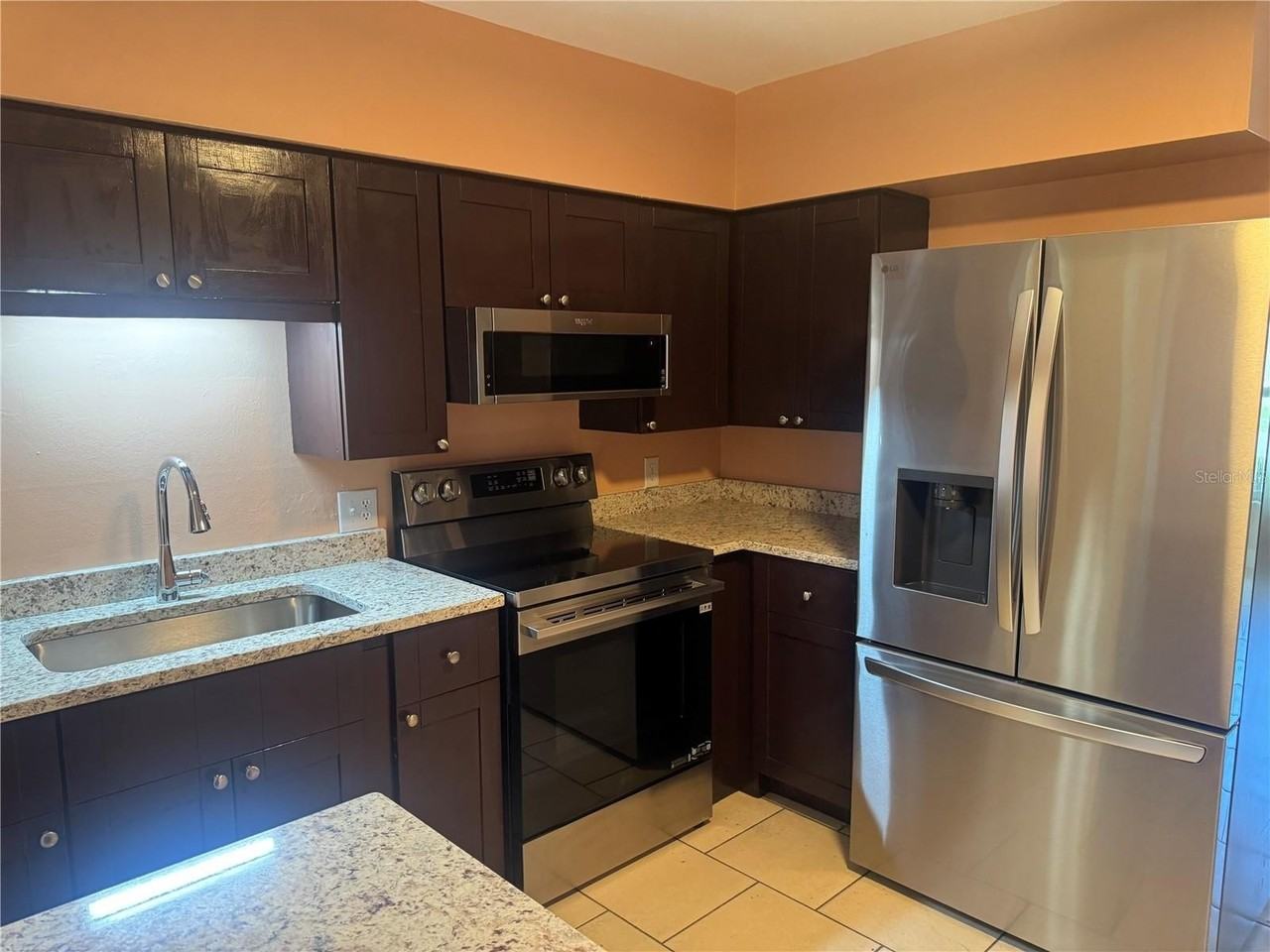 530 Briarwood Rd - Photo 2 of 35