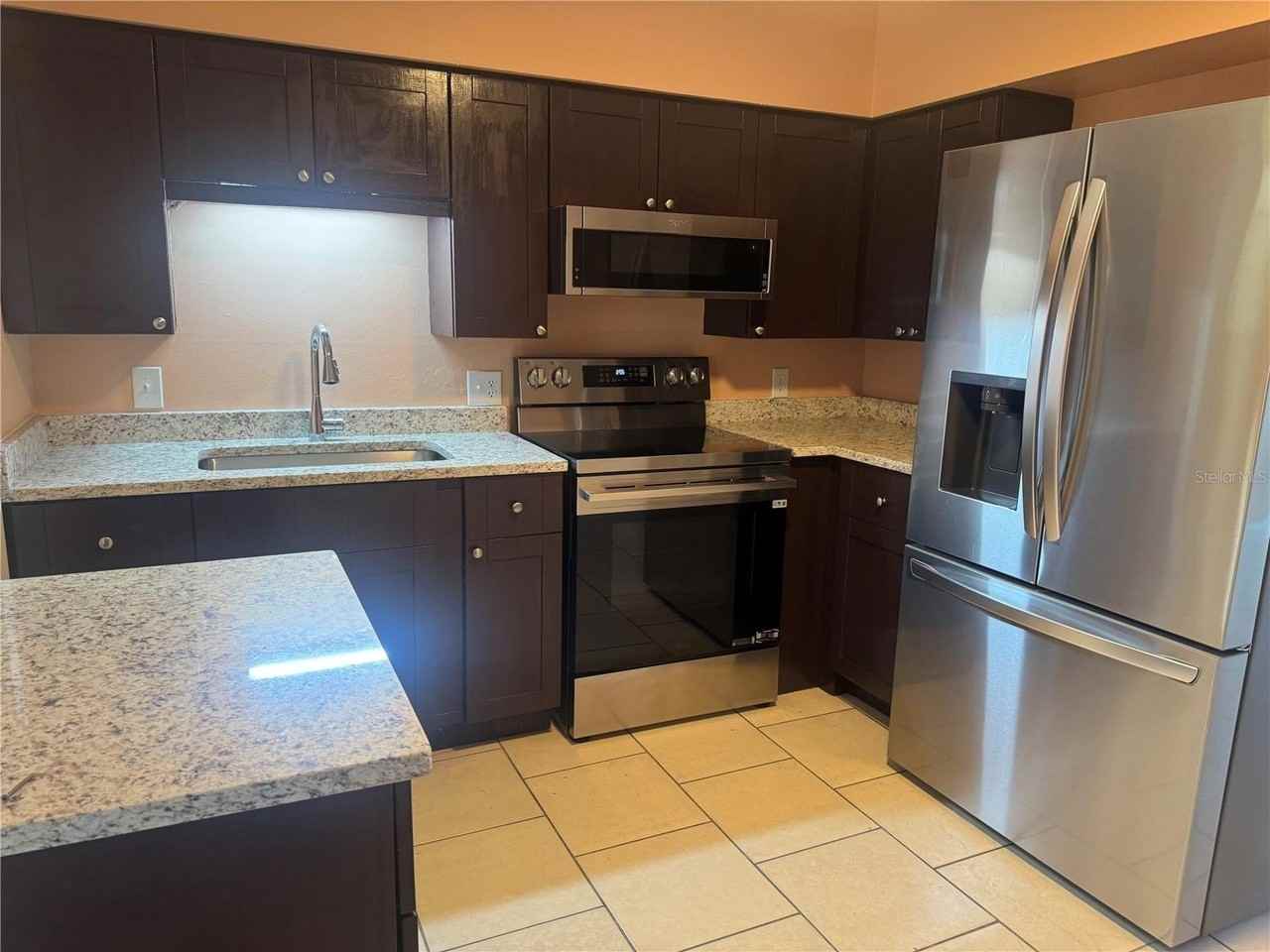 530 Briarwood Rd - Photo 3 of 35
