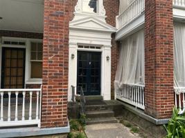 featured image of 1975 Vineville Ave #F4
