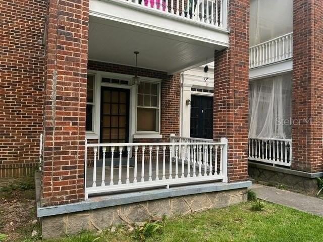 1975 Vineville Ave #F4 - Photo 3 of 10