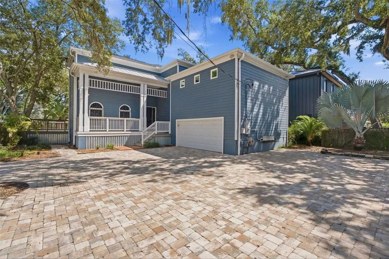 5812 Bayshore Blvd - Photo 2 of 39