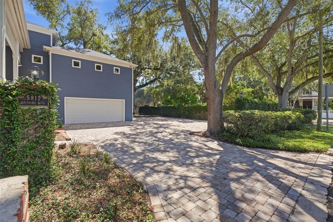 5812 Bayshore Blvd - Photo 3 of 39