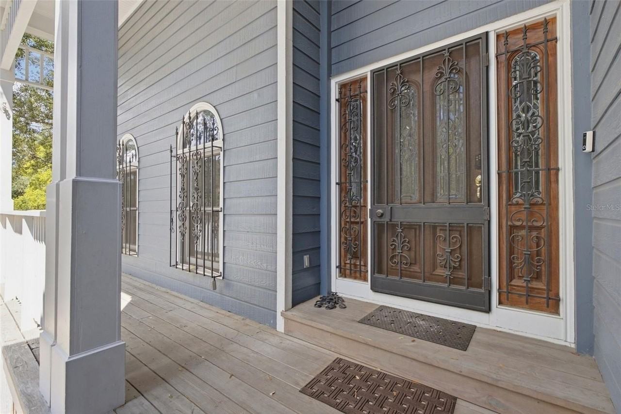 5812 Bayshore Blvd - Photo 4 of 39