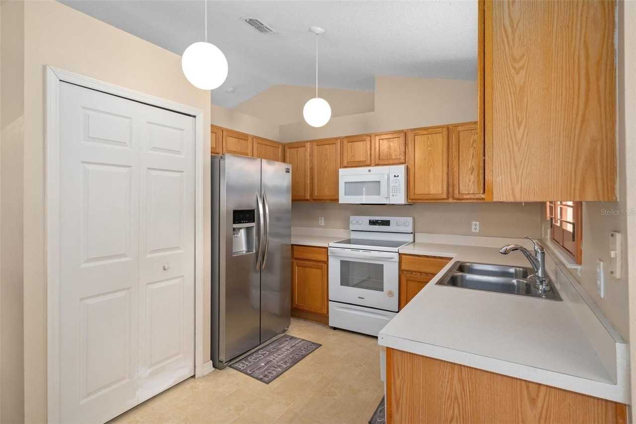 9572 Horizon Dr - Photo 6 of 28