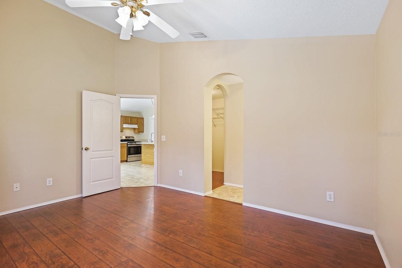 5726 Tanagerlake Rd - Photo 6 of 33