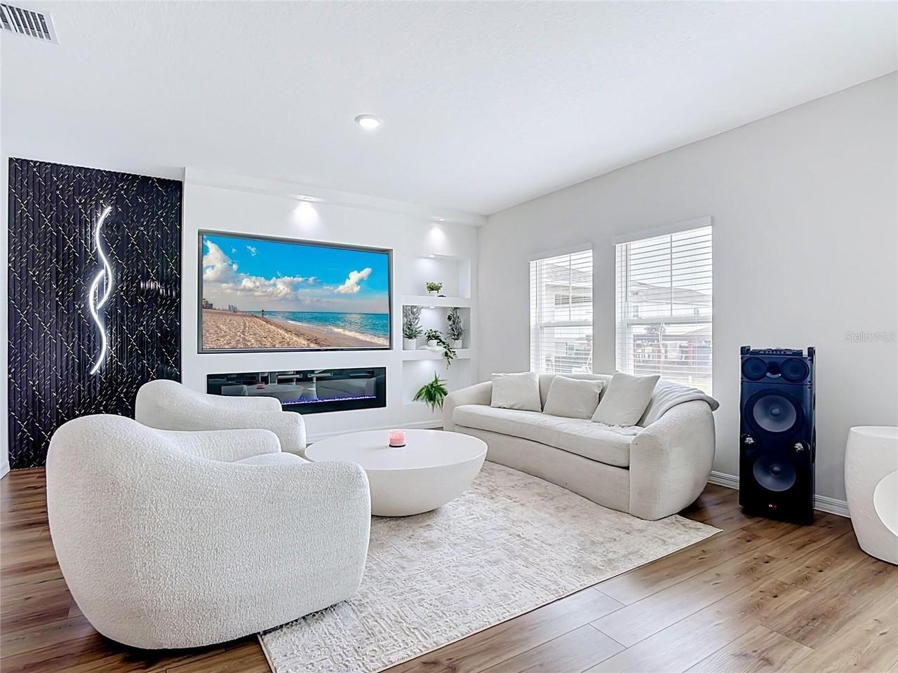 1414 Sea Glass Rd - Photo 3 of 50