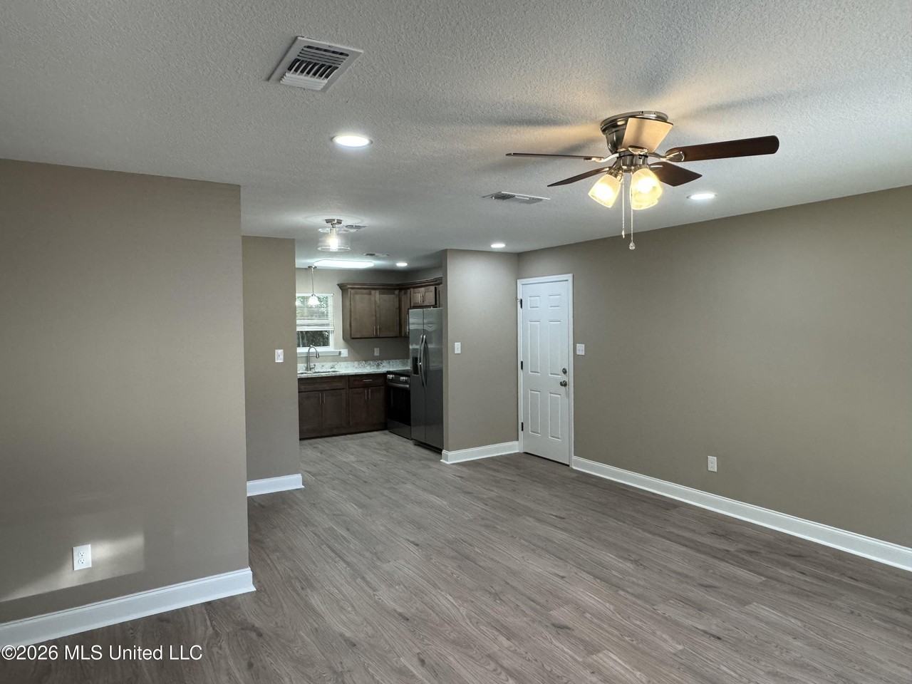 4 Woodcock Cir - Photo 4 of 10