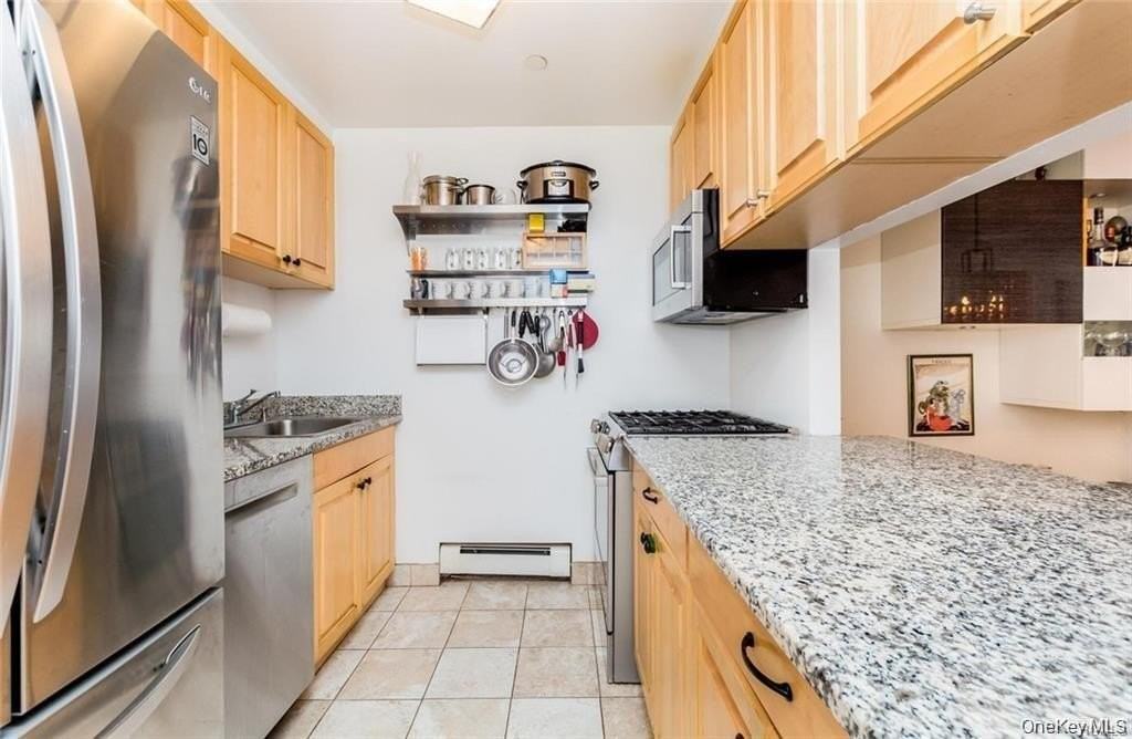 3800 Blackstone Ave #2S - Photo 2 of 11