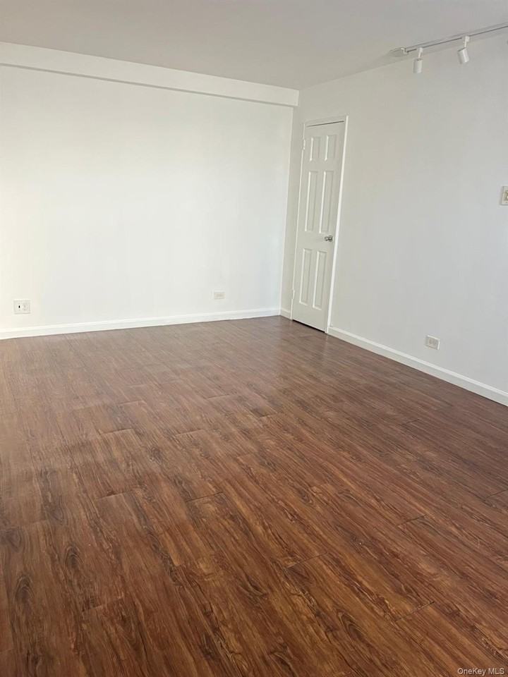 50 Bayard St #6X - Photo 2 of 9