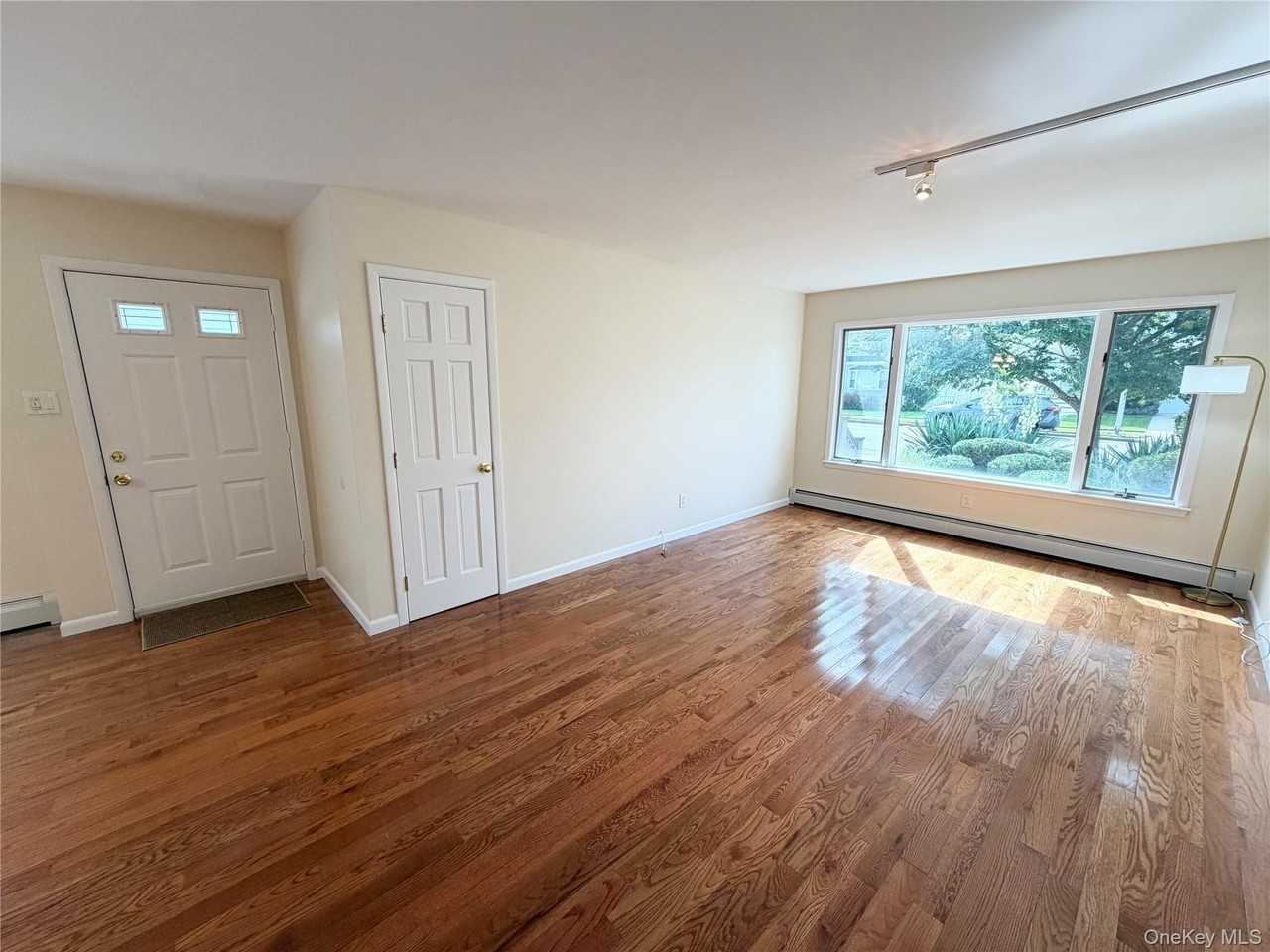 367 E Pine St #1 - Photo 4 of 22