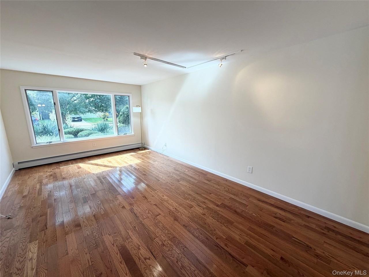 367 E Pine St #1 - Photo 5 of 22