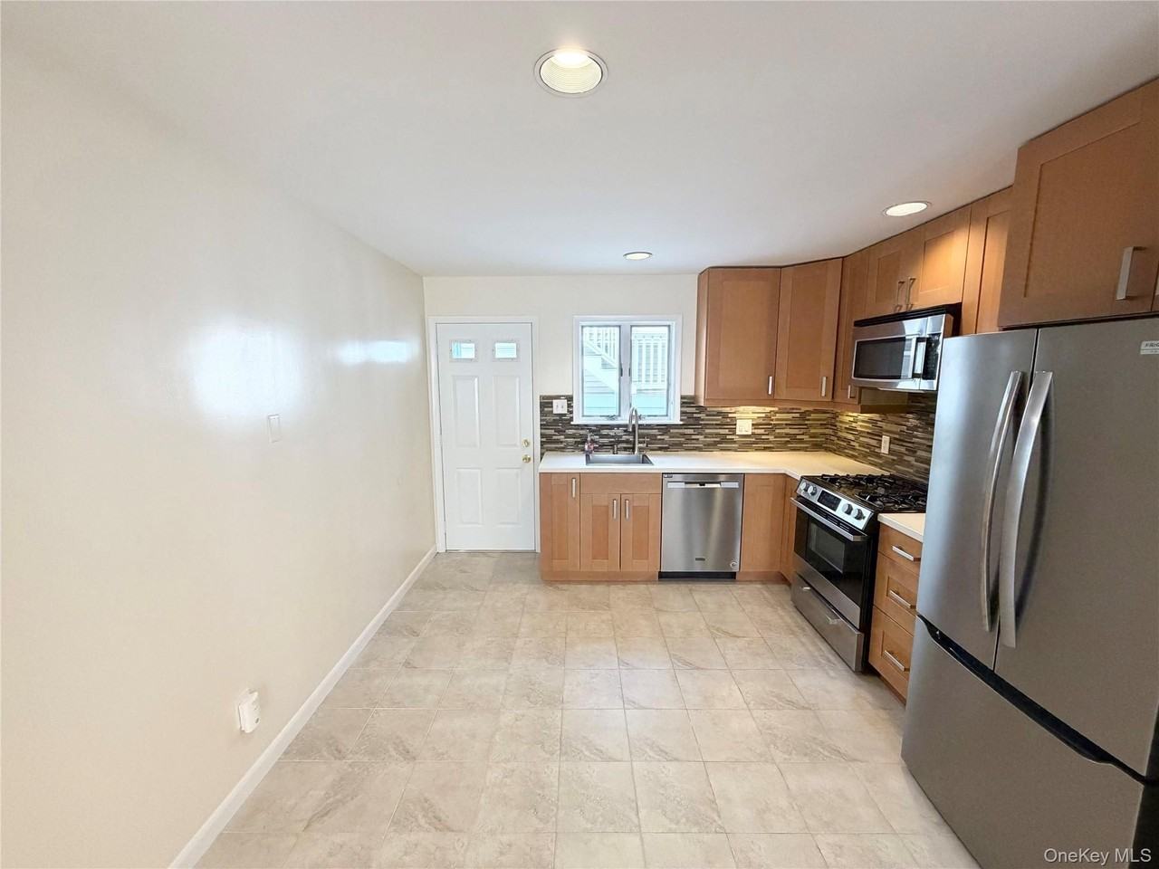 367 E Pine St #1 - Photo 6 of 22