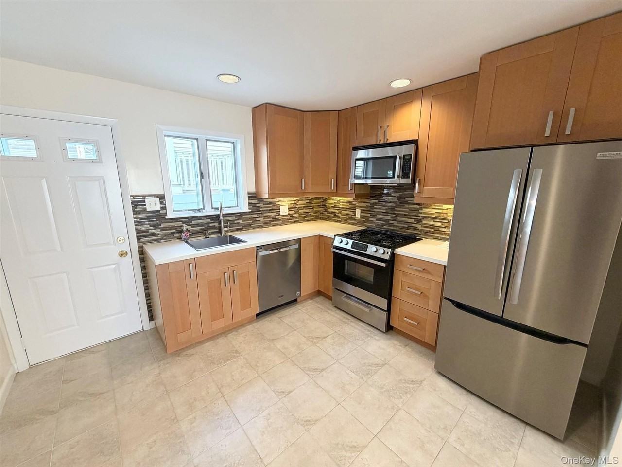 367 E Pine St #1 - Photo 7 of 22