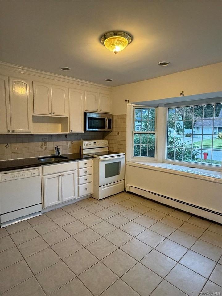 11 Acre Ln - Photo 2 of 9