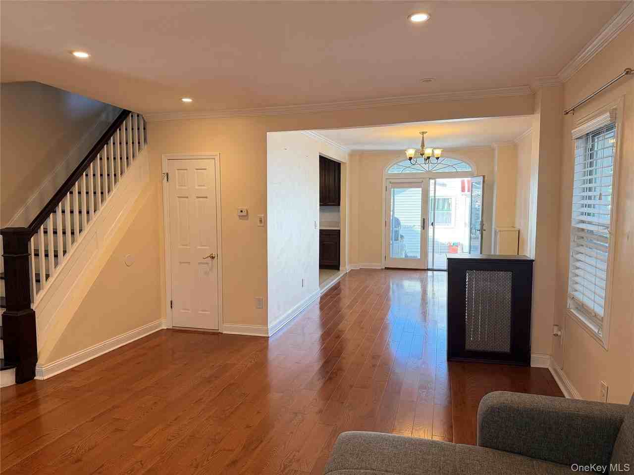 18917 45th Ave - Photo 5 of 21