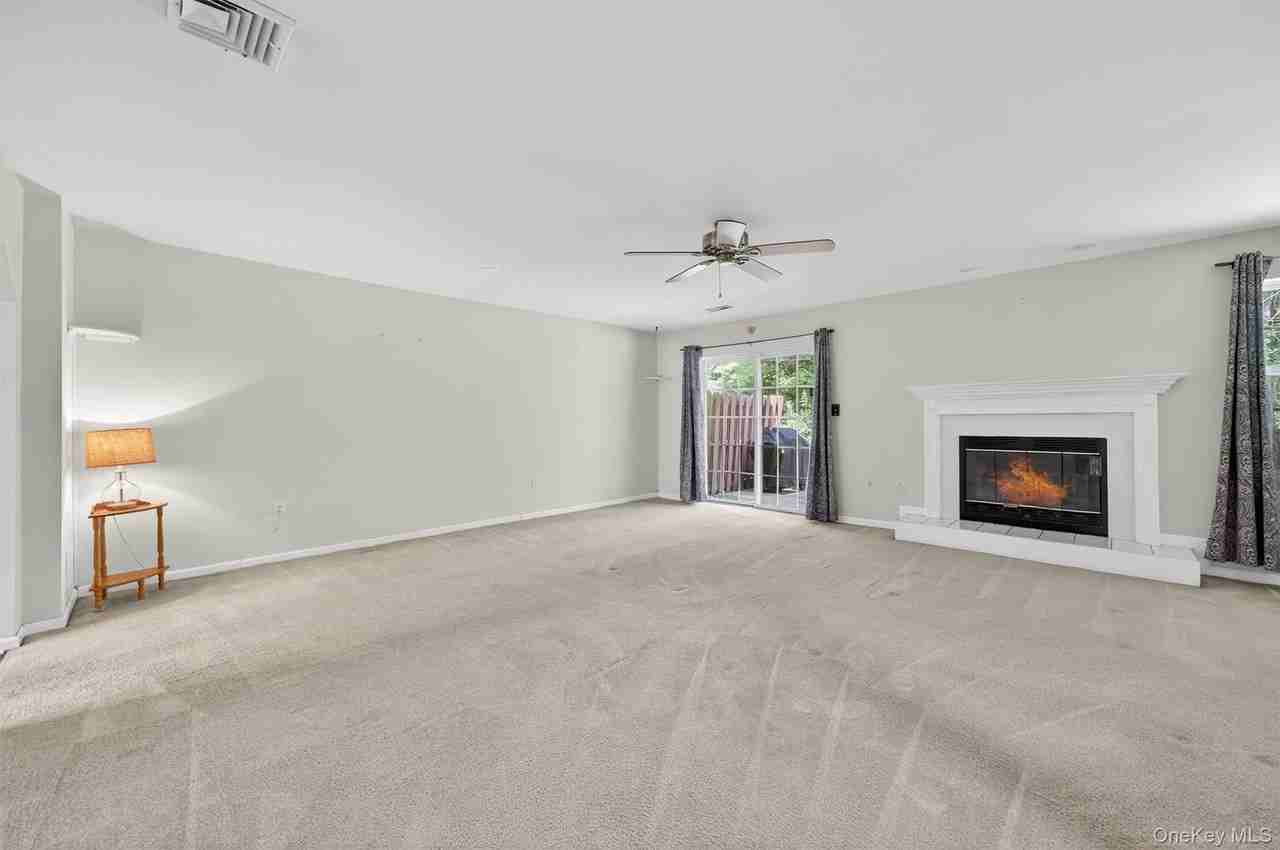 226 Eagleton Dr - Photo 7 of 37
