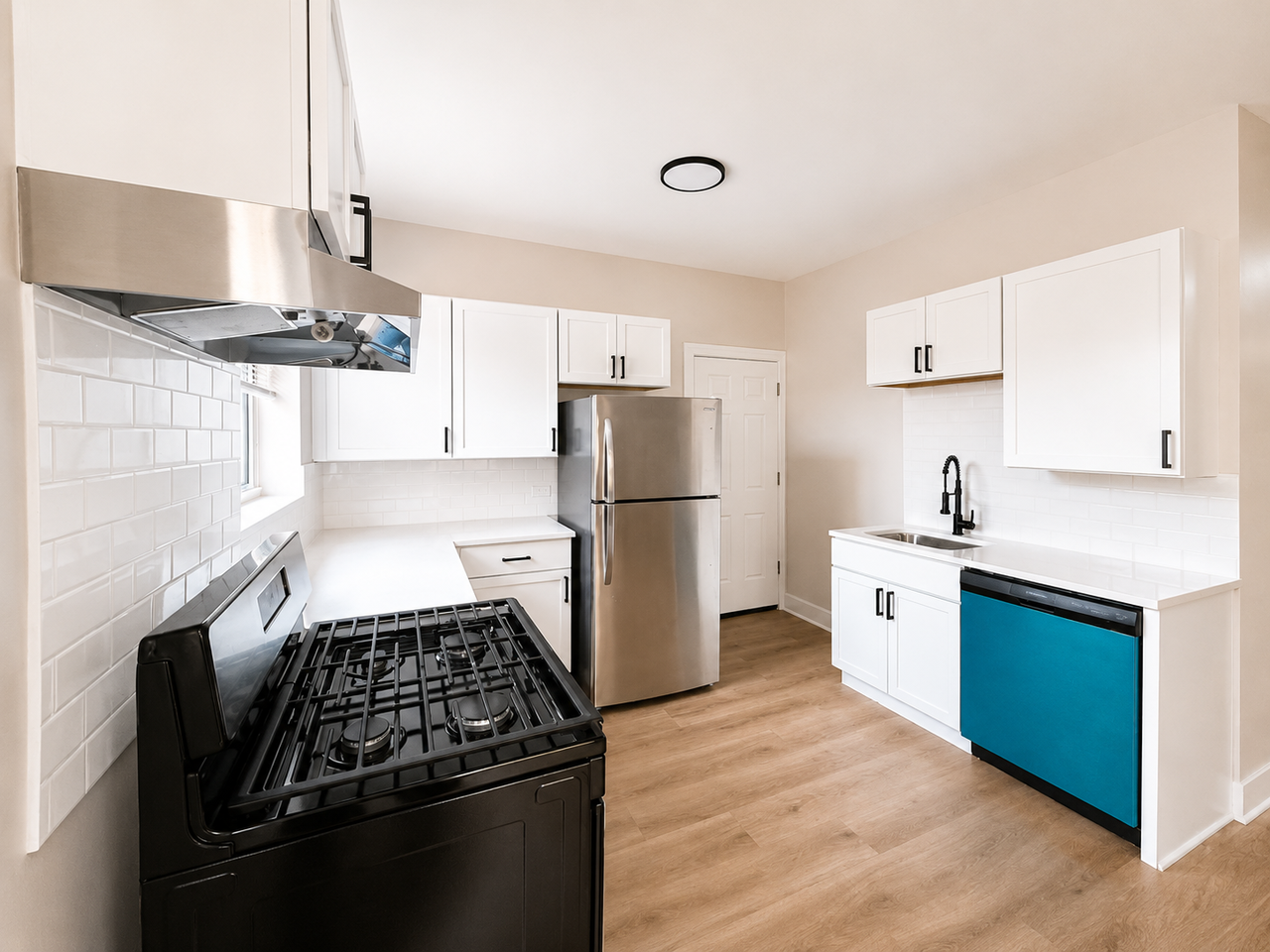 7520 N Seeley Ave #7520-1E - Photo 4 of 15