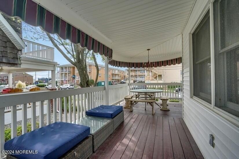 114 Mccabe Ave - Photo 5 of 19