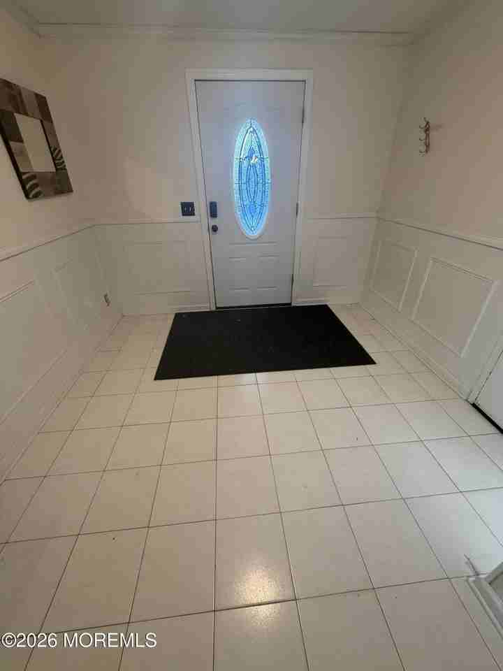 6 Roslyn Dr - Photo 2 of 19