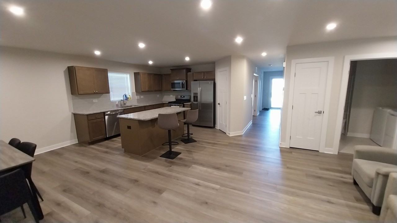 121 Cornerstone Dr - Photo 5 of 20