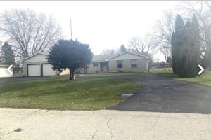featured image of 8105 Cloverdale Ln