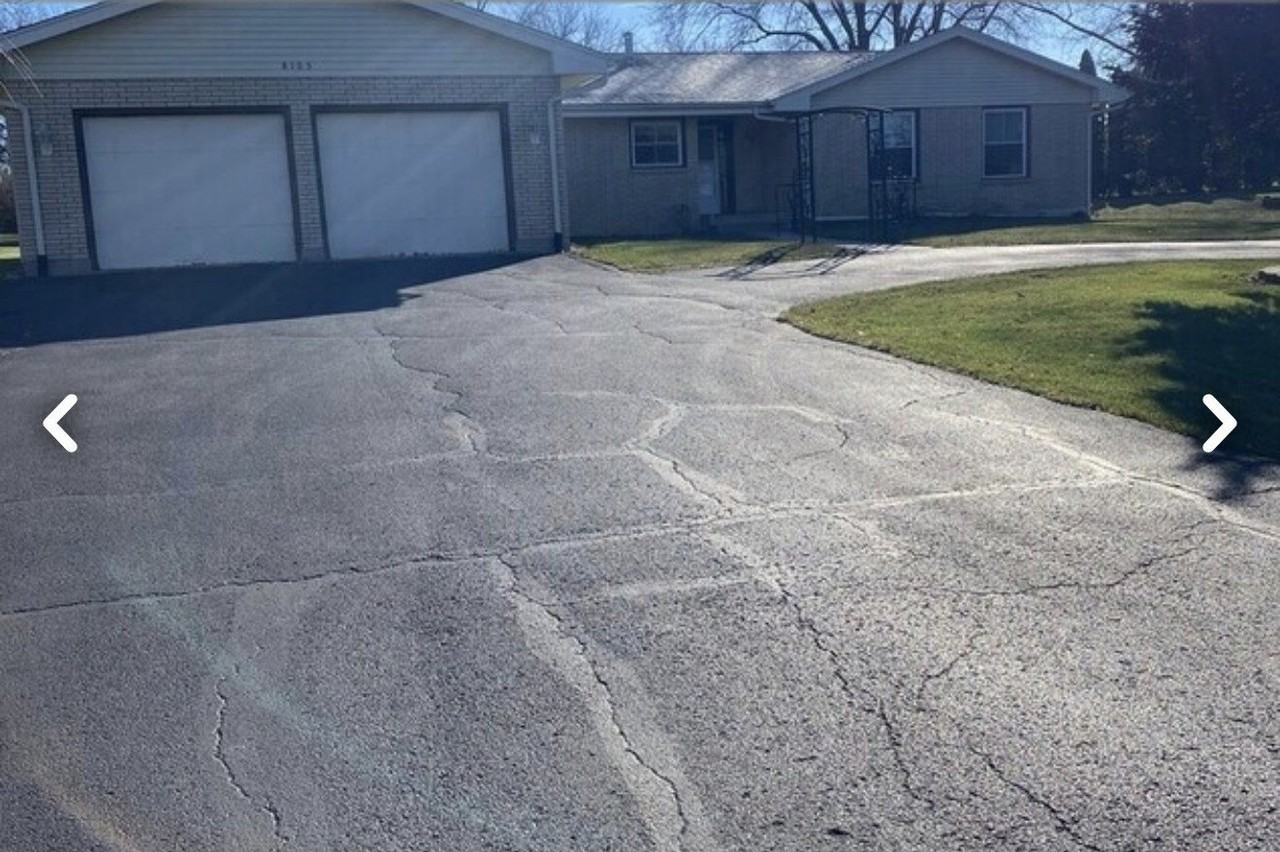 8105 Cloverdale Ln - Photo 2 of 34
