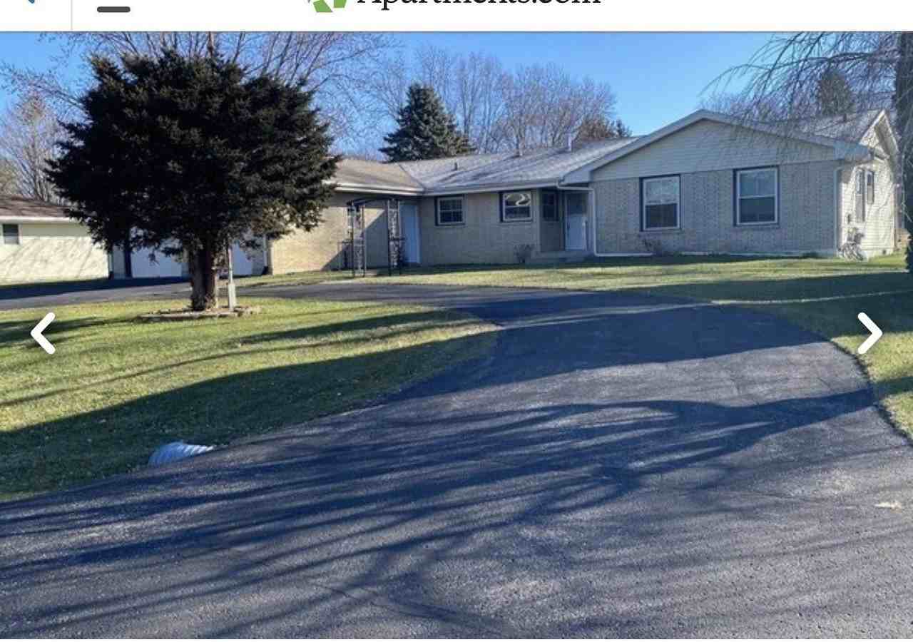 8105 Cloverdale Ln - Photo 3 of 34