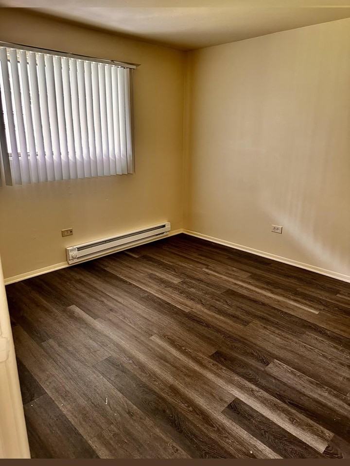 250 N Entrance Ave #8B - Photo 5 of 6