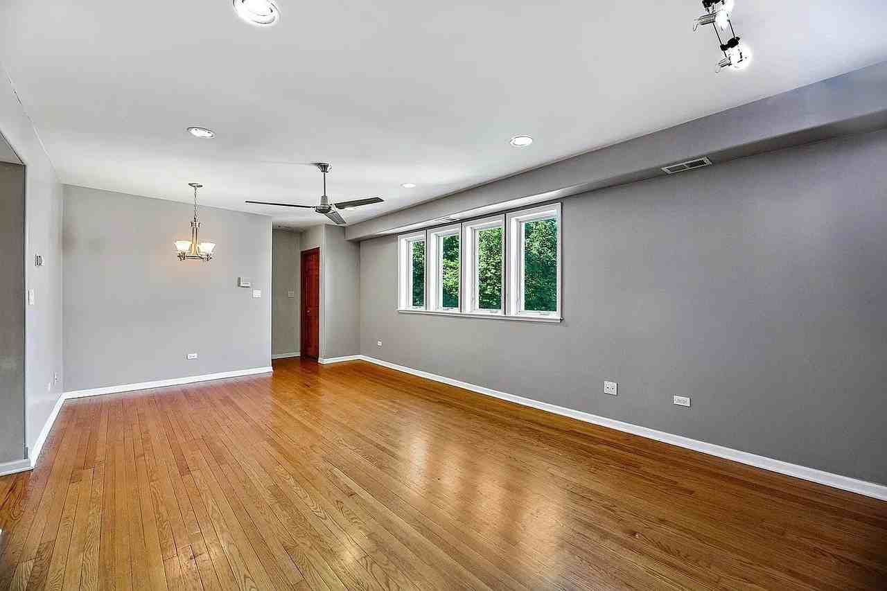 125 Callan Ave #3E - Photo 5 of 15