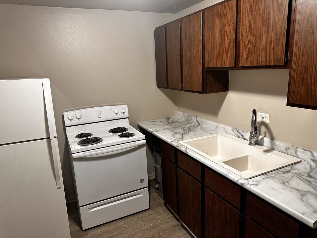 114 N Washington Ave #114-2 - Photo 3 of 5